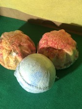 Set of 3 Bubbly Belle rings - 2 size 6  1 unknown ring size in bath bomb