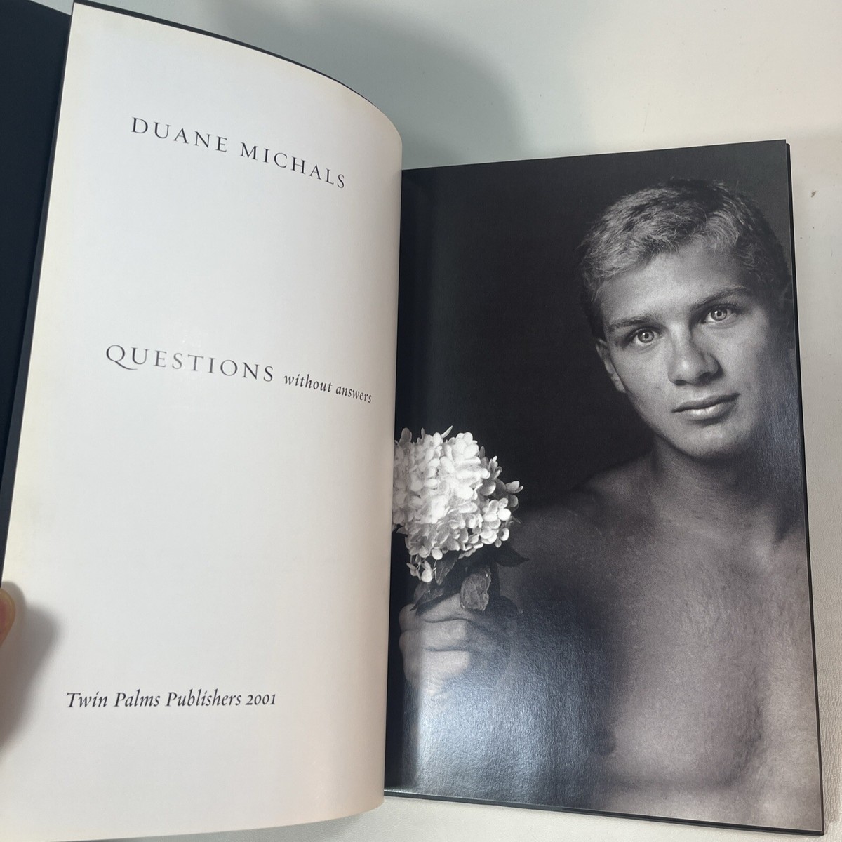 Duane MICHALS / QUESTIONS WITHOUT ANSWERS 1st Edition 2001