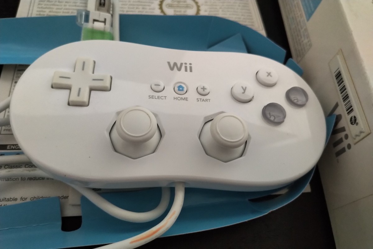 OFFICIAL NINTENDO Wii CLASSIC CONTROLLER FREE SHIPPING | eBay
