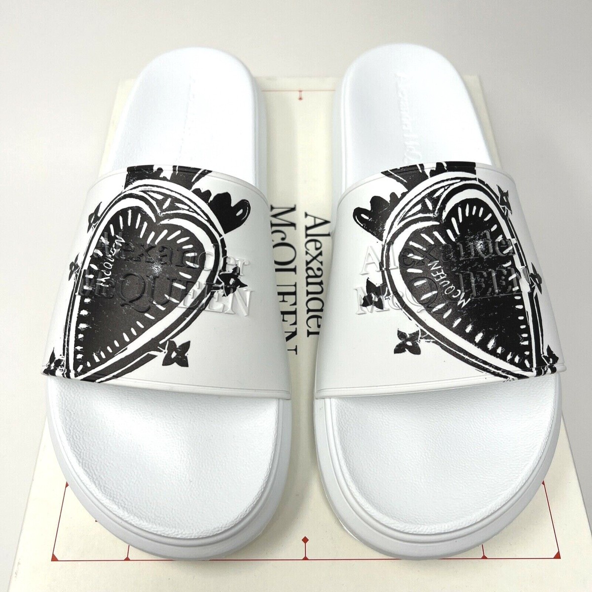 ALEXANDER MCQUEEN
Men\'s Heart-Print Logo Pool Slide Sandals Alexander McQueen Men main image 2