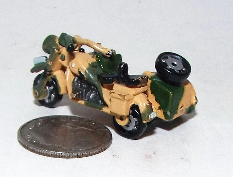 Small Micro Machine WWII type US Army BMW Motorcycle w/Sidecar in Camouflage - Image 4 of 4