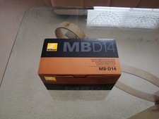 Nikon MB-D14 Multipower Battery Pack for D610, USA model