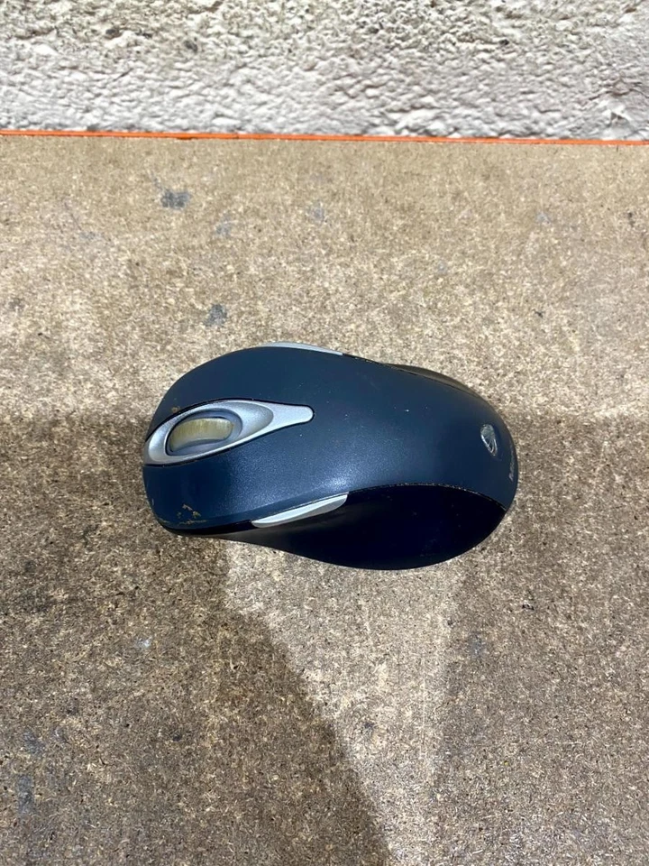 Microsoft 1058 5000 Wireless Laser Mouse Black 3-Button Scroll Wheel for Desktop - Image 4 of 4