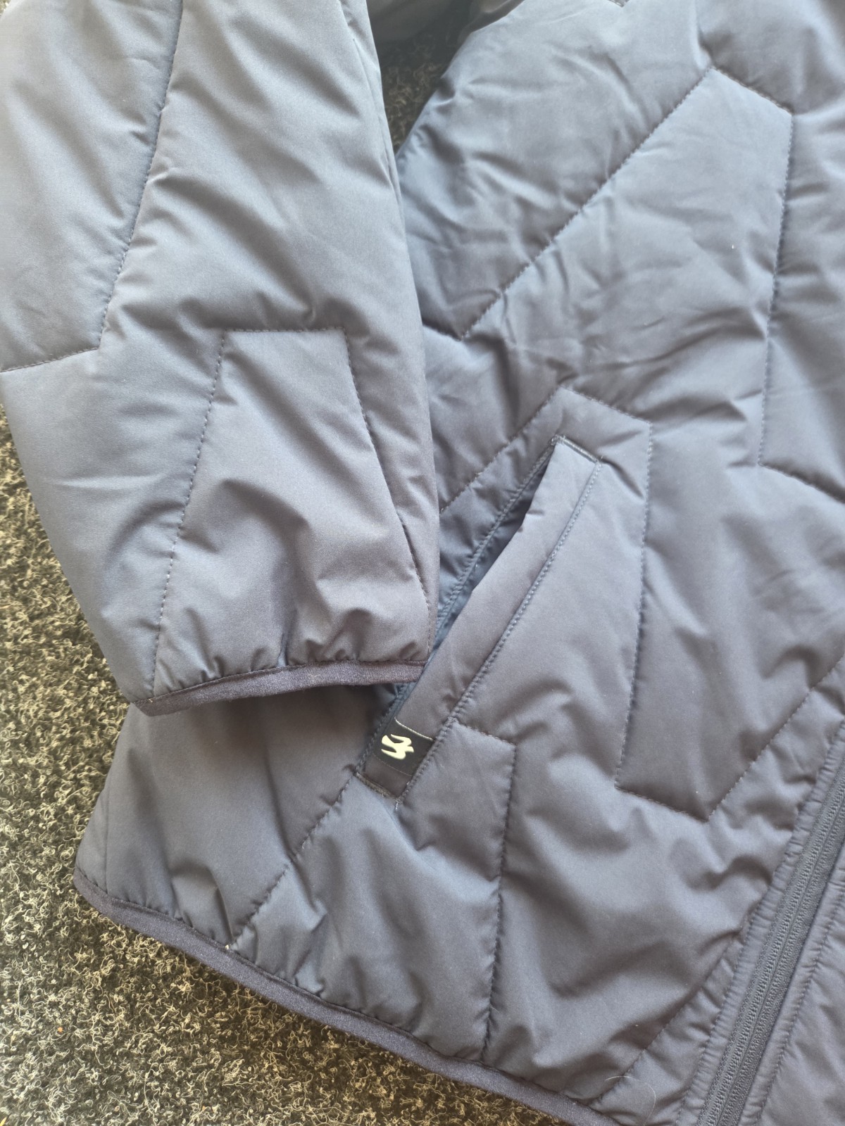Brakeburn Men’s Navy Puffer Jacket M Yellow Lining -Lightweight & Warm image 3