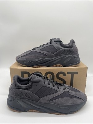Yeezy 700 Herren Boost Sneaker Lifestyle Schuhe Utility Schwarz UK 14,5 EU 50 2/3