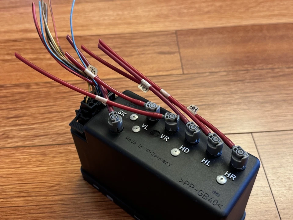 Unidad de bomba de vacío de bloqueo central OEM 1992-1999 Mercedes-Benz W140 S320 S500 Foto 2 de 3