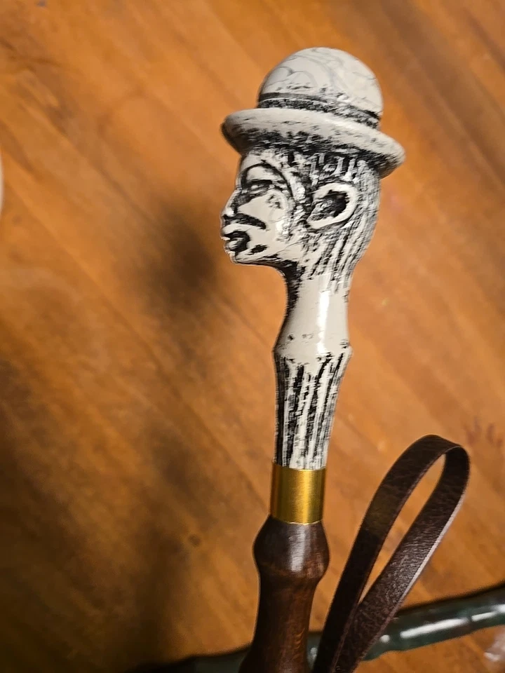 VTG Carved Man In Hat Shoehorn 22" L Brass Accent/Cord for Hanging, Italy - Image 3 of 4