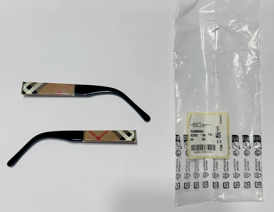 Сменные шаблоны Burberry BE4160 — подлинные рычаги Luxottica | лучшая цена - Изображение 3 из 4