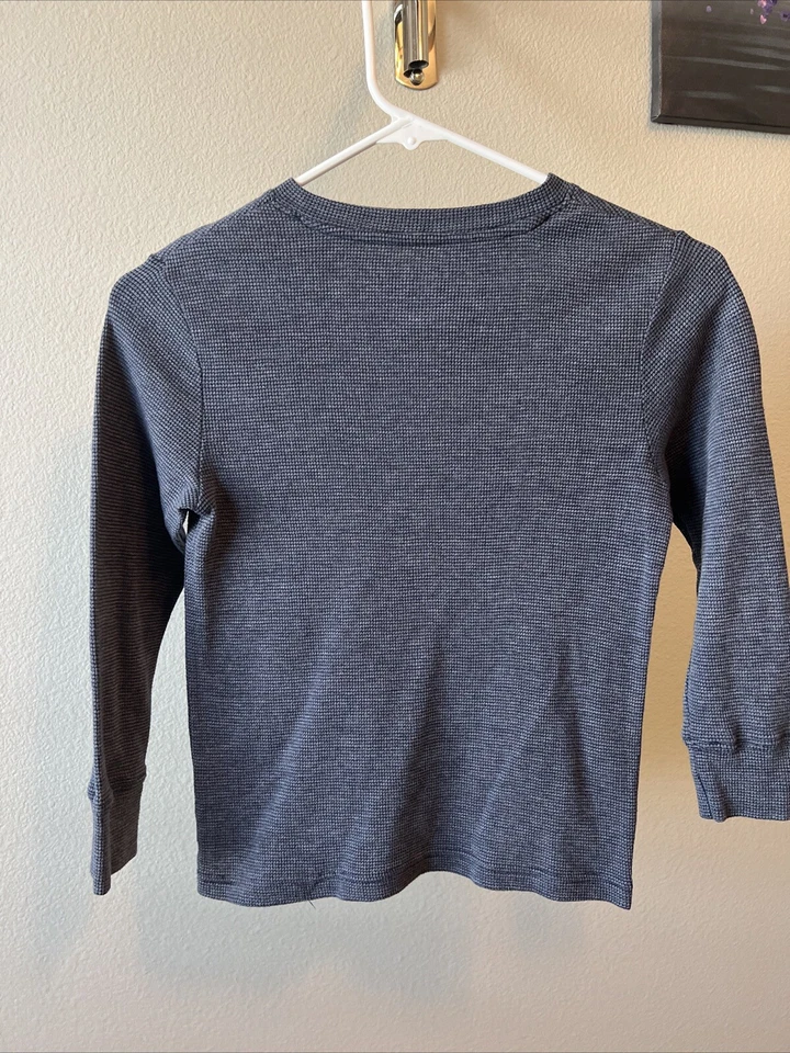 Children’s Place Boys Dark Blue Henley Crewneck Thermal Shirt Size Small/5-6 - Imagem 3 de 4