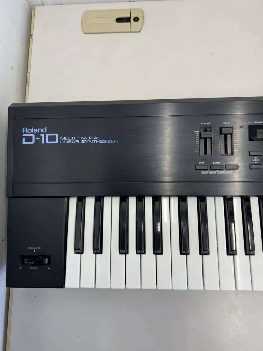 Roland d10 synth deals