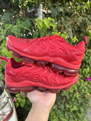 ⭐️Size 10 - Nike Air VaporMax Plus Triple Red⭐️ SHIPS FAST