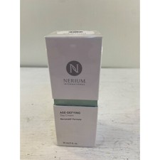 Crema de día Nerium International que desafía la edad fórmula NeriumAD NUEVA EN CAJA