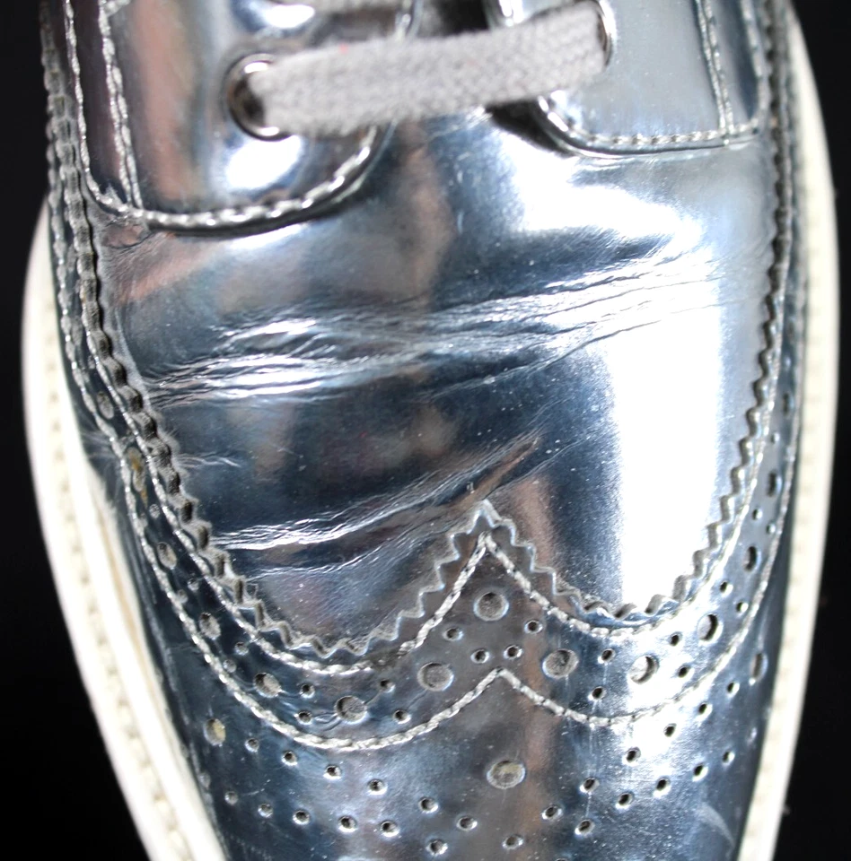 Oxford de plataforma de espuma a rayas de charol plateado metálico PRADA 38 Foto 3 de 4