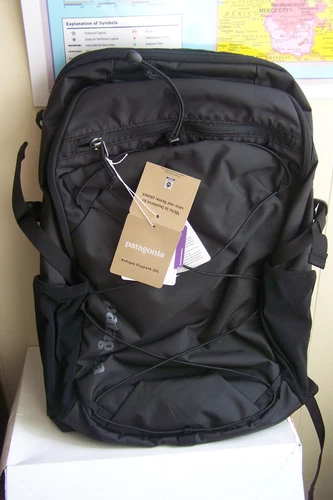 NEW Patagonia Refugio Daypack Backpack 30L - Black - NWT