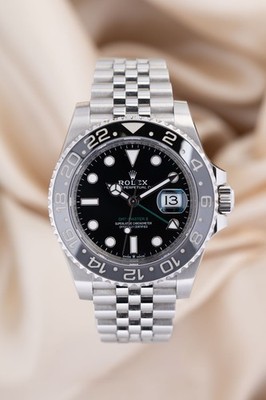 Rolex GMT Master II 'Bruce Wayne' 40mm Automatik 126710GRNR Box + Papiere
