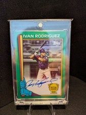 Ivan Rodriguez Topps Archives 2024 Autographed Baseball Card - Batting Leader