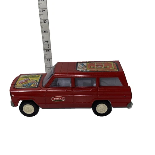 Vintage Tonka Red Station Wagon w/stickers open bed