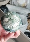 AAA+ 70mm Moss Agate Sphere with Amethyst Geode Vug & 3D White Plume — photo 4