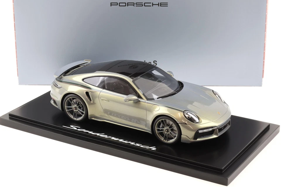 1:18 Spark Porsche 911 992 Turbo S Sonderwunsch Urban Bamboo Chromaflair WAP DEA - Immagine 2 di 4