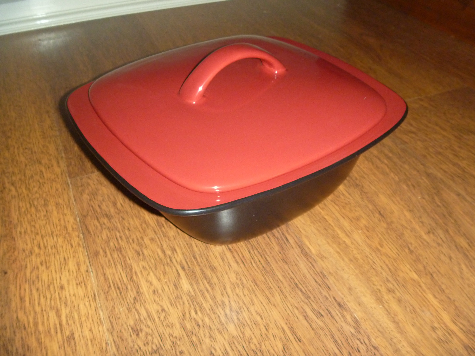 CorningWare Corning ware Corelle Hearthstone red 2.85 litre casserole dish & lid eBay