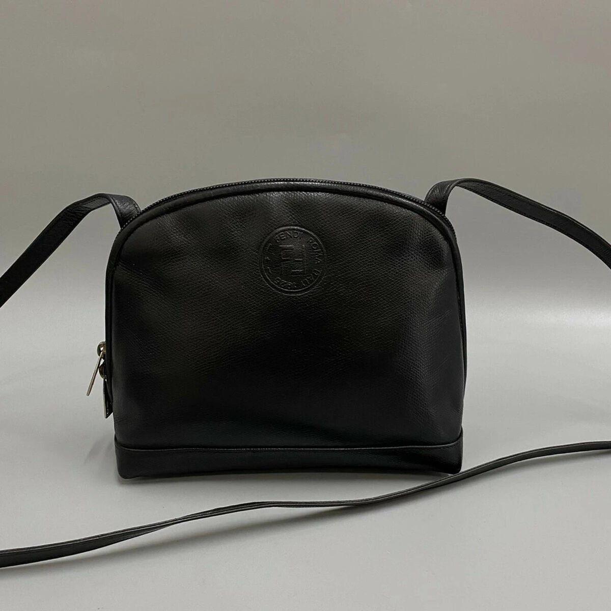 Vintage FENDI Black Leather Shoulder Bag YS291 | eBay Vintage FENDI Black Leather Shoulder Bag YS291 | eBay
