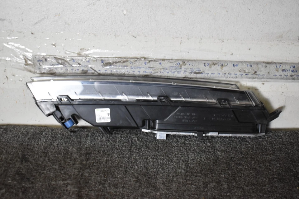 19-23 保时捷 Cayenne 9Y0 司机左转信号日间雾灯 LED 灯 DRL — 第 4/4 张图片