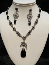Sweet Romance Clear Rhinestone w/Black Stones Necklace And Pierced Earrings Set