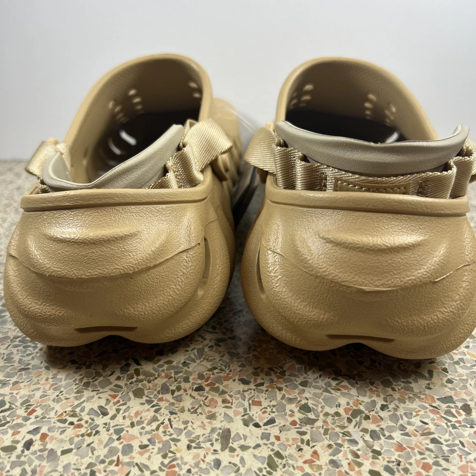 Мужские сабо унисекс Crocs Echo Clog пшеничные желтовато-коричневые 207937 12 - Изображение 2 из 4