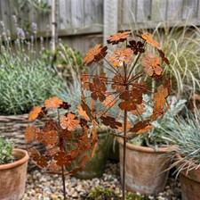 Gartenstecker Edelrost – einzeln oder im 2er-Set Kugel Puste Blumen Landhaus