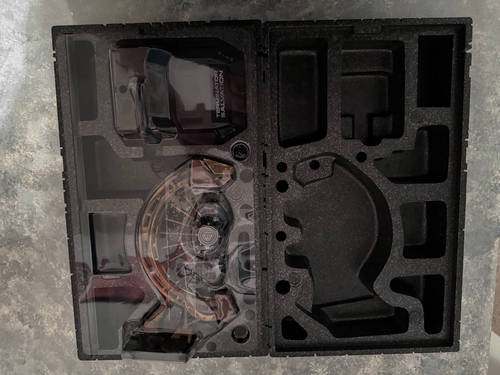 Hot Toys DMS03 Terminator Factory T-700 Diorama 1/6 Figure Terminator Salvation - Picture 6 of 7