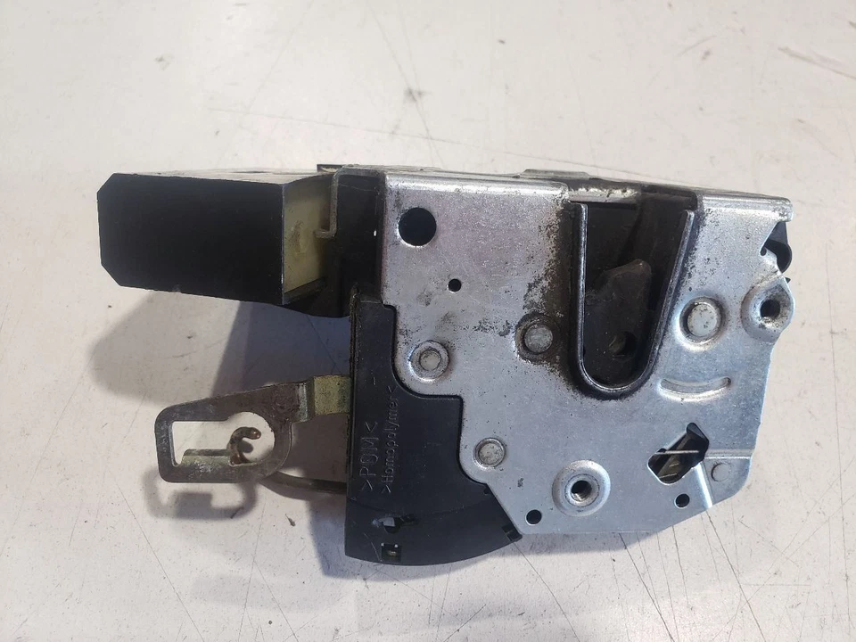 Atuador de porta dianteira esquerda - 1995 BMW 318i E36 Sedan - OEM 8353012 - Imagem 3 de 4