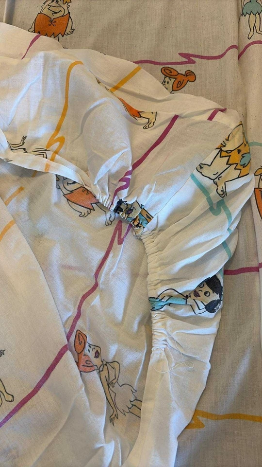 Винтажная простыня на резинке 1991 The Flintstones Bedrock Twin - Изображение 4 из 4