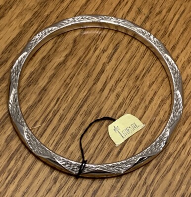 Beautiful Crown Trifari Vintage Silver Tone Bangle Bracelet