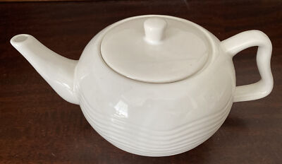 Culinary Pro 3 Cup White Glazed Patterned Ceramic Teapot with Matching Lid