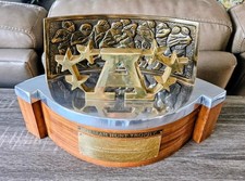 RARE 2007 NEW ENGLAND PATRIOTS LAMAR HUNT AFL TROPHY 16-0 SEASON, TOM BRADY