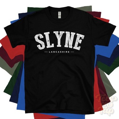 SLYNE LANCASHIRE T-SHIRT Slyne - mit Brust Lancaster England College Style