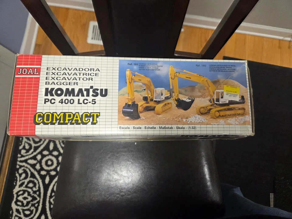Joal Komatsu 1:32 Scale Excavator Compact PC 400 LC-5 NIB Ref. # 183 - Image 3 of 4