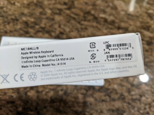 Apple WIRELESS BLUETOOTH Keyboard A1314 - Picture 2 of 8