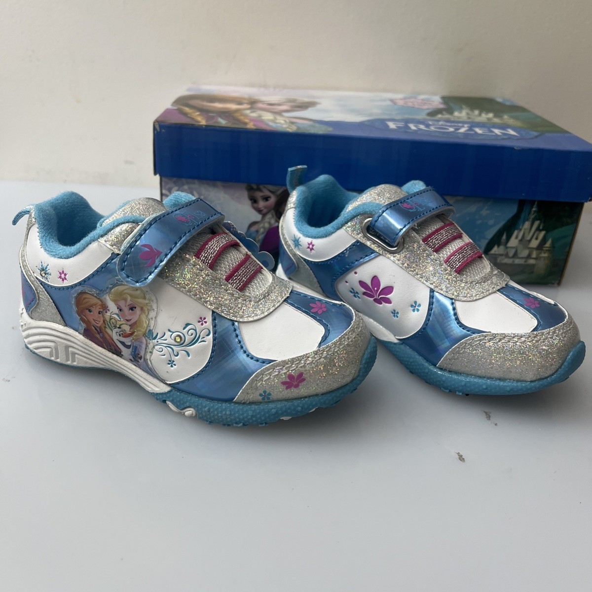 New Size 8 Disney Frozen Elsa & Anna Sneaker Toddler Girl's