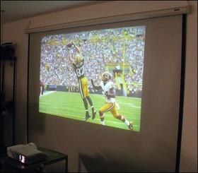 Hitachi CP-BW301WN 3LCD 3000 Lumens 1280x800 HDMI VGA Projector w/ Remote