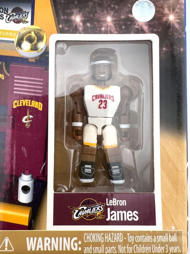 2016 NBA 骑士勒布朗·詹姆斯储物柜套装 63 件套建筑套装 - 全新 — 第 2/4 张图片