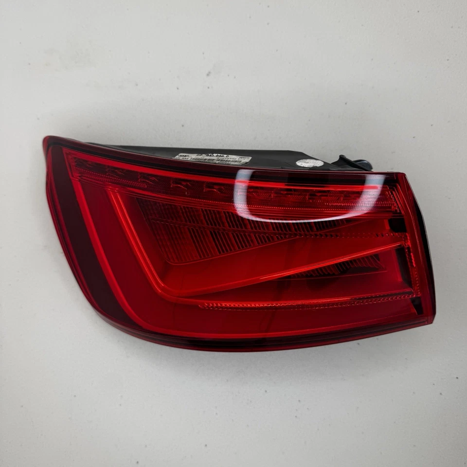 Conjunto de luz trasera exterior LED 8V5945095C para conductor Audi S3 8V A3 2015-2020 LH Foto 2 de 4