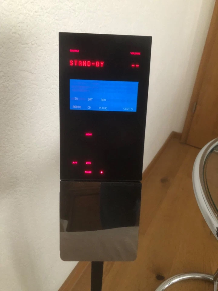 Bang Olufsen B&O BeoLink 7000 Fernbedienung mit Hochstand und Steckernetzteil - Bild 2 von 4