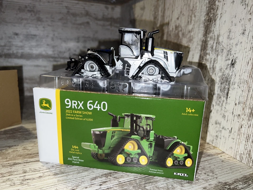 1/64 Scale John Deere 9RX 640 4wd Tracked Tractor 2022 Farm Show Silver Chase - Image 4 of 4