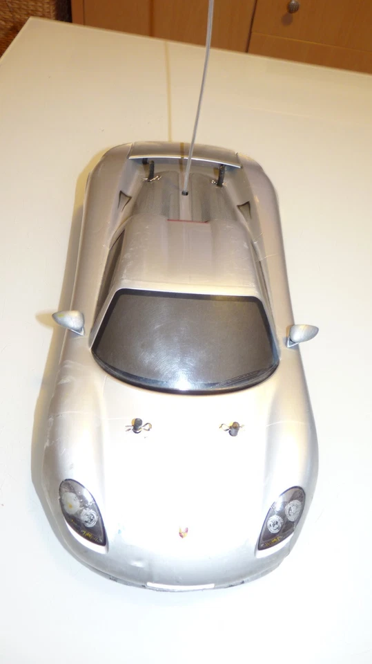 Tamiya 1/10 Porsche Carrera GT TT-01 Chassis With Remote ARR - Image 4 of 4