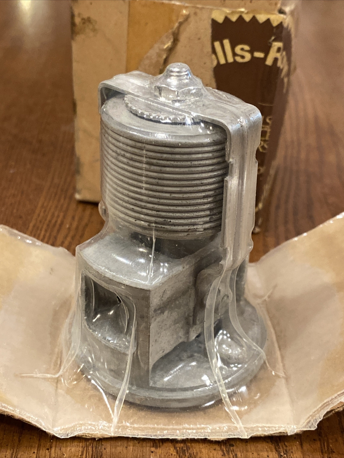 BRAND NEW SEALED NOS BENTLEY S1 ROLLS ROYCE CLOUD I THERMOSTAT UE6848 UE-6848