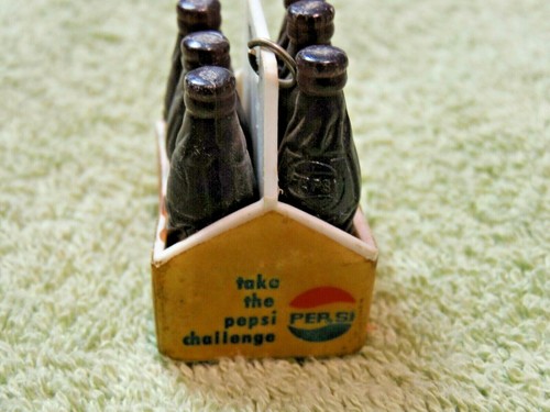 Vtg Pepsi Cola Collectible Small Necklace 6 Pack Bottles Gumball Machine Charm - Picture 7 of 9