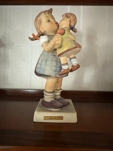 RARE Vintage Hummel Goebel  Figurine, Kiss Me No. 311, TMK 4