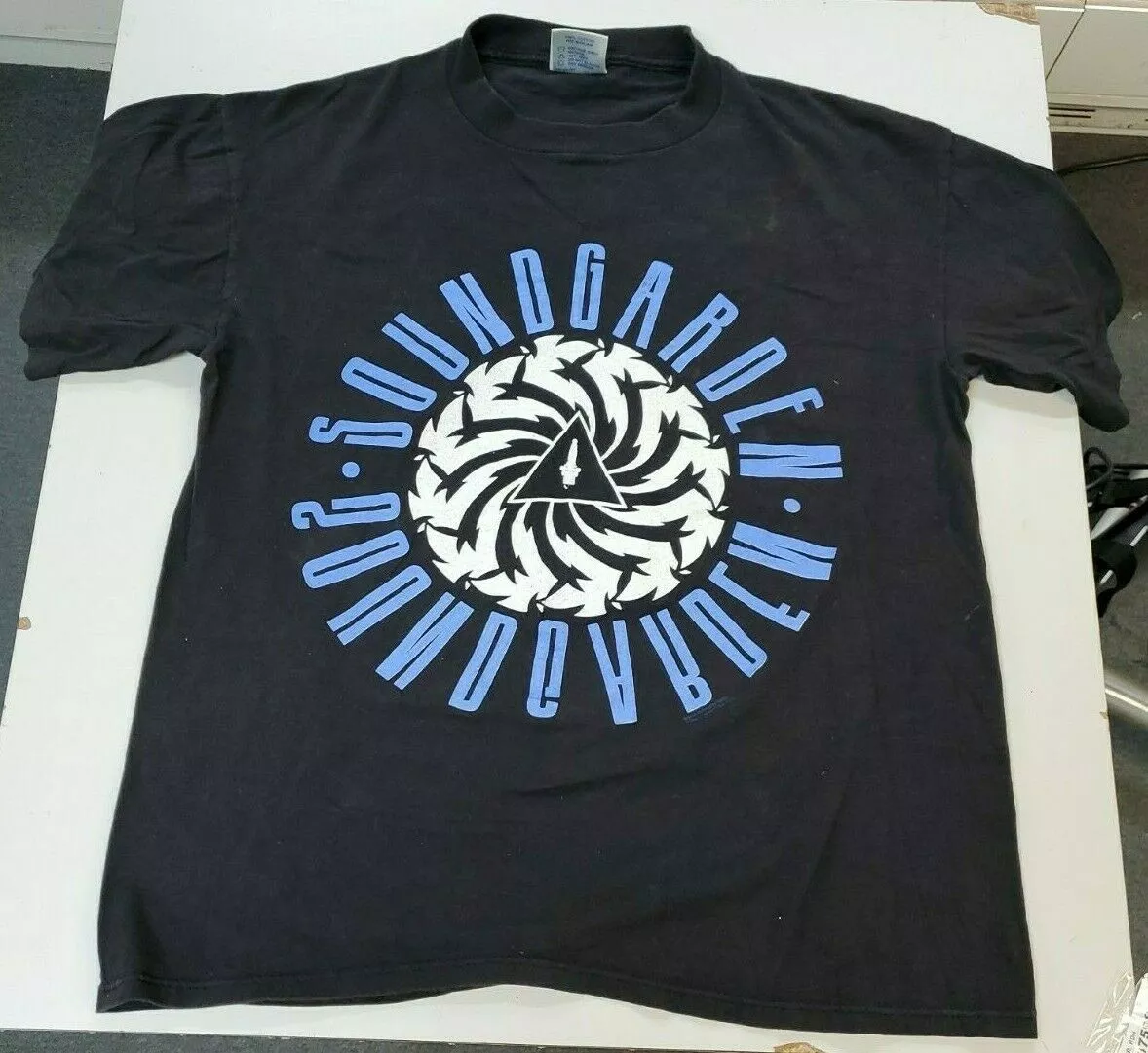 VINTAGE 1990 SOUNDGARDEN T SHIRT 1992 BADMOTORFINGER CONCERT TOUR RARE LARGE