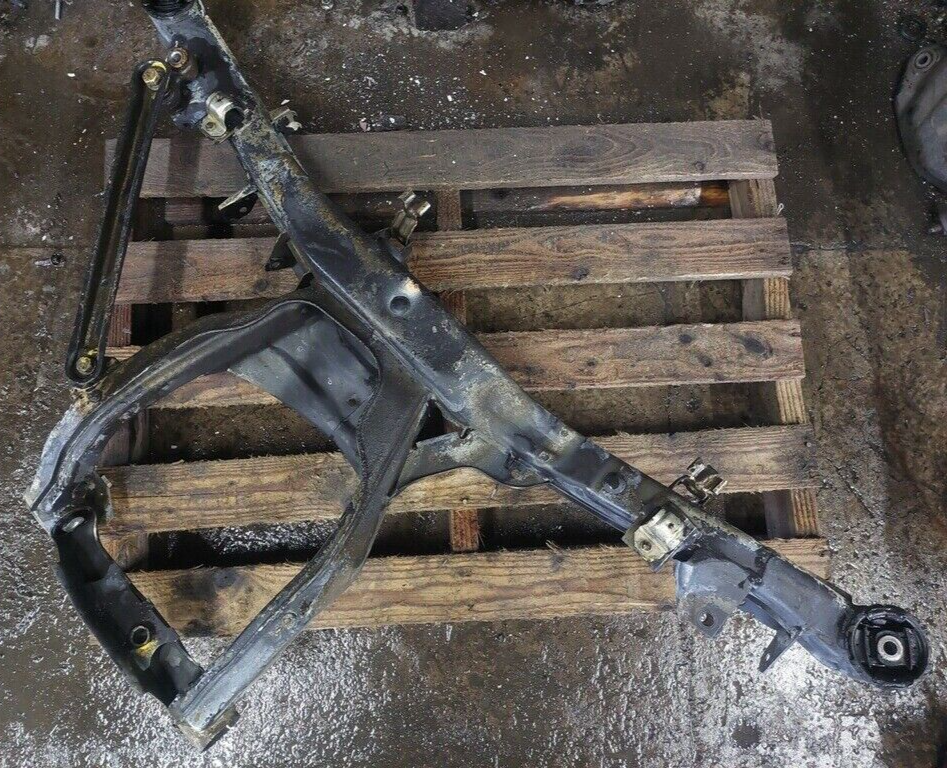 1988 1989 BMW 750IL Rear Suspension Crossmember Subframe Cradle